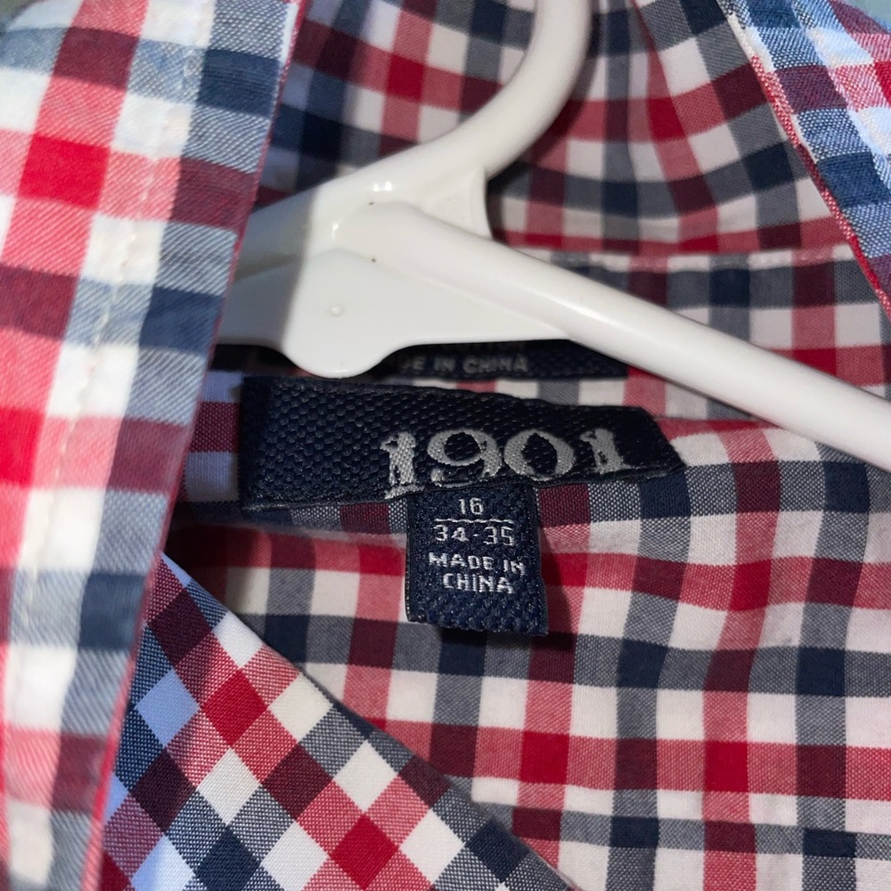 1901 button t shirt